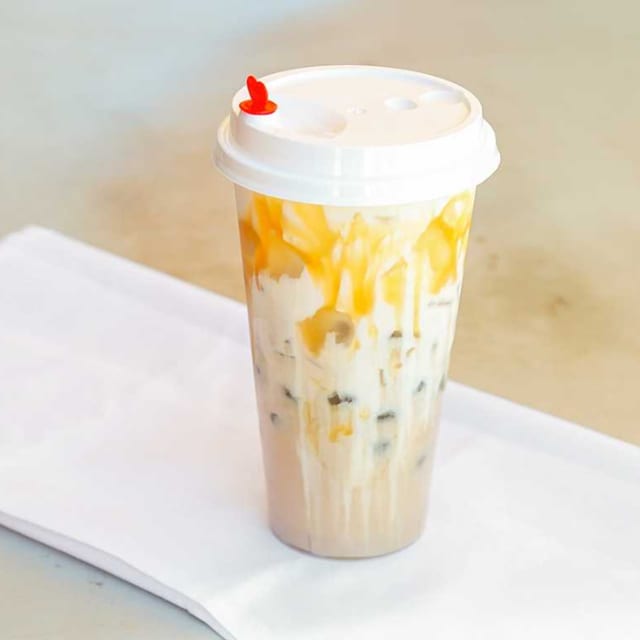 Black Caramelized Milk Tea Boba (20 oz).